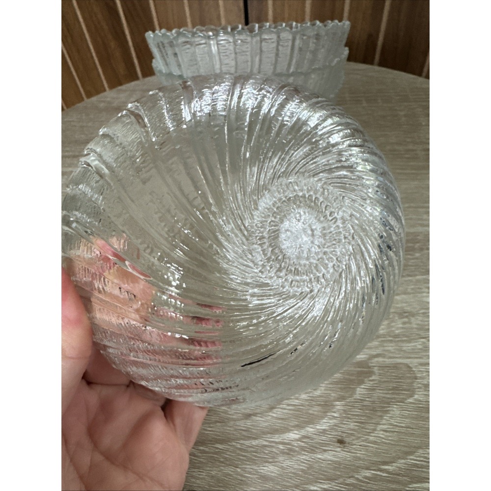 4 vintage Arcoroc Seabreeze Swirl Clear Glass Bowls 5.25"wide - Picture 3 of 3
